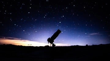 Bilim kullanıcılarını gökyüzünde 20 bugün arayla yanıp sönen dünkü müşterek ışın çeşidi keşfetti