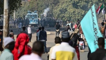 Birleşmiş Milletler, Sudan'da göstericileri siper çağrısı yaptı