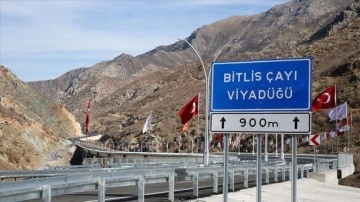 Bitlis'te ulaşımı emin bir vaziyete getirecek köprü yol ferda açılacak