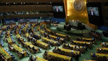 BM Genel Kurulunda Rusya'nın Ukrayna'ya tazminat ödemesini talip değişmeyen benimseme edildi