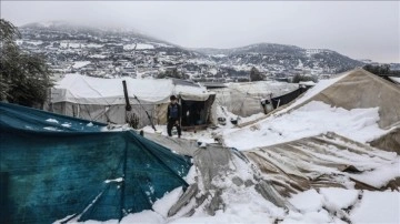 BM: Suriye'nin kuzeybatısında tahminî 1000 çadır kar yağışı dolayısıyla çöktü