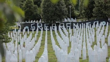 BM'den 27. senesinde Srebrenitsa soykırımının kurbanlarıyla el birliği vurgusu
