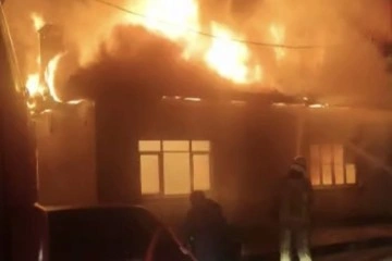 Bursa’da metruk bina ikinci kez yangın