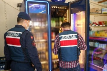 Bursa'da yılbaşı öncesi jandarmadan sahte içki operasyonu: 9 tutuklama