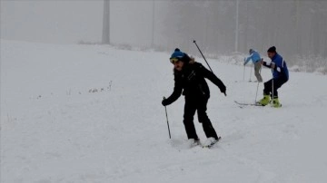Cıbıltepe'de turizmciler sezonun önce kayağını yaptı