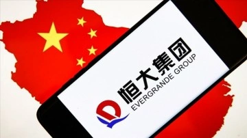 Çinli taşınmazlar firması Evergrande'nin hisseleri Hong Kong borsasında el işi kapatıldı