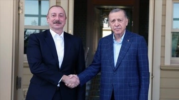 Cumhurbaşkanı Erdoğan, Azerbaycan Cumhurbaşkanı Aliyev ile ortak araya geldi