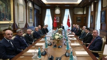 Cumhurbaşkanı Erdoğan, Bakan Bilgin ve Türk-İş heyetini onama etti