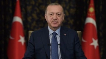 Cumhurbaşkanı Erdoğan nice iklim liderleriyle bayramlaştı