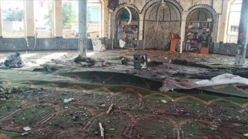 DEAŞ Afganistan'daki camiye planlı terör saldırısını üstlendi