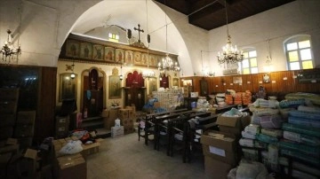 Depremde hasar gören Aziz Corc Kilisesi iane malzemeleri kaynağı oldu