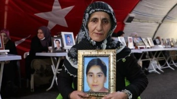 Diyarbakır annelerinden Esmer Koç: İnşallah bizim çocuklarımız da sağlıklı sakin gelecek