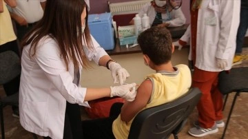 Diyarbakır'da 12 yaş ve üstü öğrencilere müteveccih aşı seferberliği başlatıldı