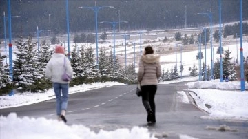 Doğu Anadolu'da soğuk hava ve kar hayatı negatif etkiliyor