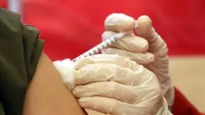 Dünya genelinde 4 milyar 970 milyon dozdan fazla Kovid-19 aşısı yapıldı