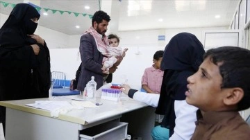 Dünya Sağlık Örgütü: Yemenli evlatların dörtte üçü yetersiz besleniyor