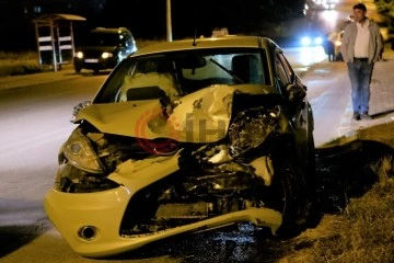 Edirne'de iki otomobil çarpıştı: 3 yaralı