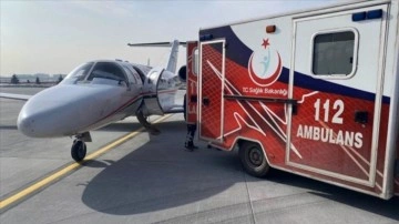 Elazığ'da 6 günce çocuk cerrahi müdahale düşüncesince ambulans uçakla Konya'ya gönderme edildi