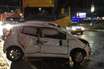 Elazığ’da kamyon ile otomobil çarpıştı: 1 yaralı