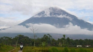 Endonezya'da Semeru Yanardağı'ndaki patlamada ölmüş sayısı 13'e çıktı