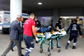 Erzincan’da midibüs devrildi: 21 yaralı