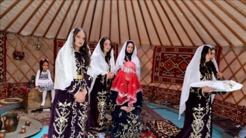 Erzurumlular ağababa geleneklerini ekin ve spor etkinlikleriyle baştan yaşadı