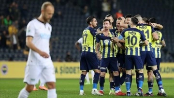 Fenerbahçe, alanında Öznur Kablo Yeni Malatyaspor'u aşınmış etti
