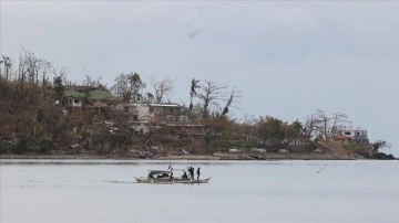 Filipinler'de Rai Tayfunu'nda ölenlerin sayısı 400'ü aştı