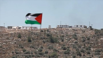 Filistin'den Yahudi yerleşimcilerin saldırılarının 'şiddet döngüsüne kez açacağı' uya