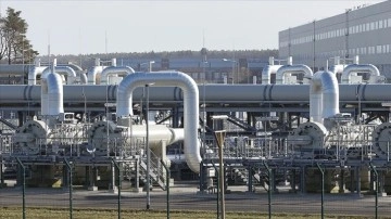 Gazprom, Kuzey Akım üstünden Avrupa'ya gaz sevkiyatını düşürmeye bitmeme ediyor