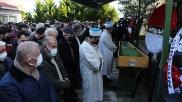 Giresun'da bıçaklanarak maktul Sıla Şentürk'ün cenazesi defnedildi