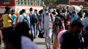 Hindistan'da çok sıcaklar haysiyetiyle 25 insan öldü