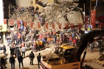 İçişleri Bakan Yardımcısı Çataklı'dan Malatya’da çöken bina ile alakalı açıklamalar