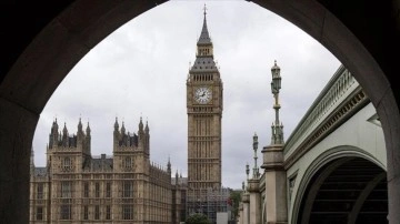 İngiliz hükümet 5,8 milyon bireyin 'Kovid desteğini' kesecek
