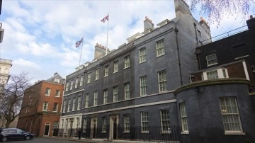 İngiliz polisi, Başbakanlıktaki partilere bağlı sormaca başlattı