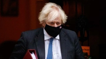 İngiltere Başbakanı Johnson, parlamentoya köksüz dediği iddiasını reddetti