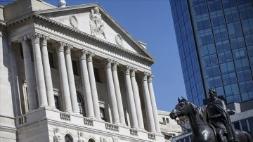 İngiltere Merkez Bankası siyasa faizini artırdı