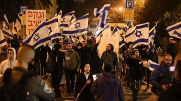 İşgal altındaki Doğu Kudüs'te gayrikanuni Yahudi yerleşimcilerden ajitatör yürüyüş