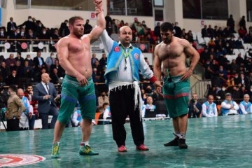 İsmail Balaban Şalvar Güreşi Dünya Şampiyonu oldu