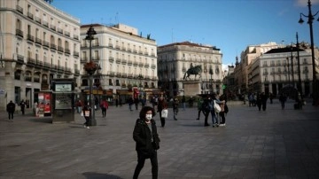 İspanya'da bariz bölgede peçe istimal zorunluluğu art getiriliyor
