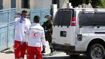 İsrail askerleri bıçaklı saldırıda bulunmuş olduğu iddiasıyla birlikte Filistinliyi öldürdü