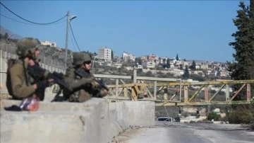 İsrail askerleri birbirlerine biberli açtı: 2 ölü