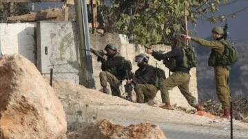 İsrail güçleri Batı Şeria'da Filistinli öğrencilere karışma etti