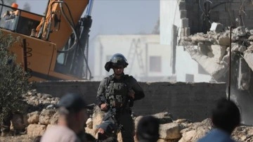 İsrail güçleri Kudüs'te Filistinlilere ilgili müşterek binayı yıktı
