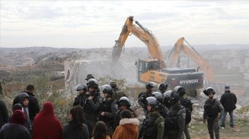 İsrail güçleri Kudüs'te Filistinlilere ilişik dü evi yıktı