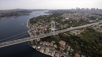 İstanbul'da şenlik evveliyat açıktan trafik denetimi