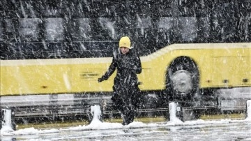 İstanbul'da öğleden sonraları derin kar yağışı bekleniyor