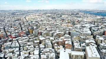 İstanbul'daki bilge ve savcılar iklim şartları dolayısıyla dü devir yönetsel mezun sayılacak