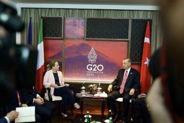 İtalya Başbakanı Meloni’den İtalya ile Türkiye arasında NATO zarfında iş birliğinin önemine vurgu