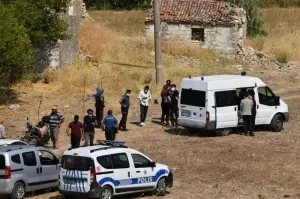 İzmir'de boş arazide ceset bulundu: Cinayet şüphesi var